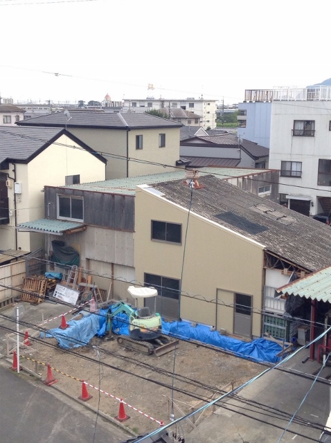 狭小住宅鉄骨３階建て