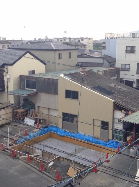 狭小住宅鉄骨３階建て