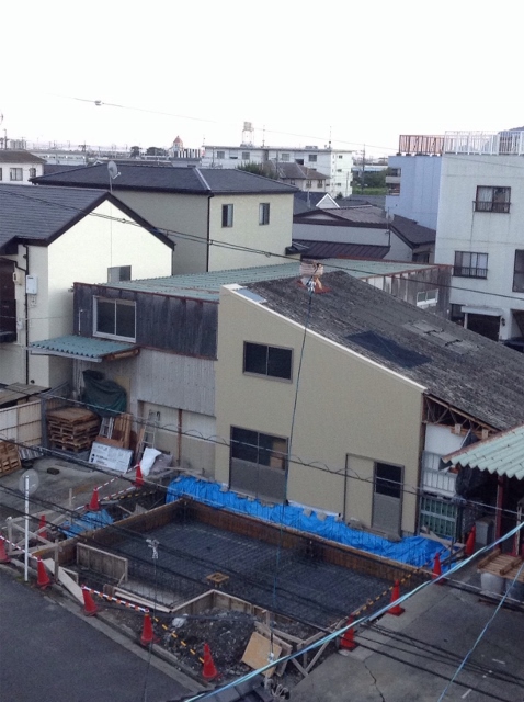 狭小住宅鉄骨３階建て
