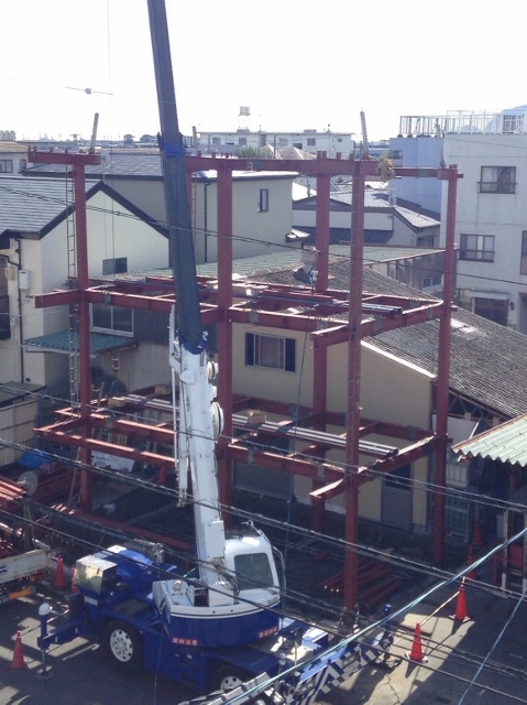狭小住宅鉄骨３階建て