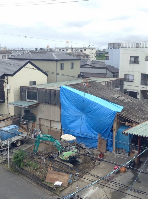 狭小住宅鉄骨３階建て