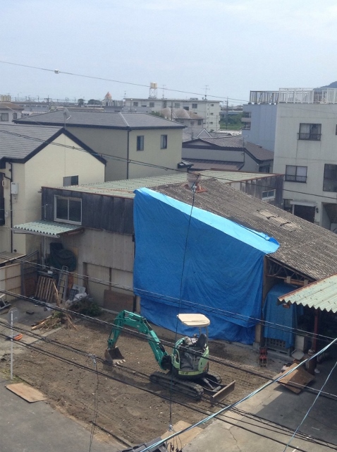 狭小住宅鉄骨３階建て
