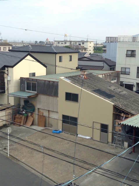 狭小住宅鉄骨３階建て