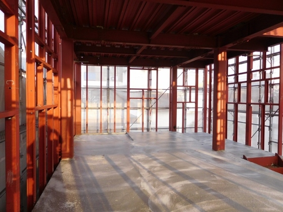 狭小住宅鉄骨３階建て